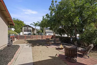  2038 Siegle Dr, Lemon Grove, CA 91945 - Photo 5