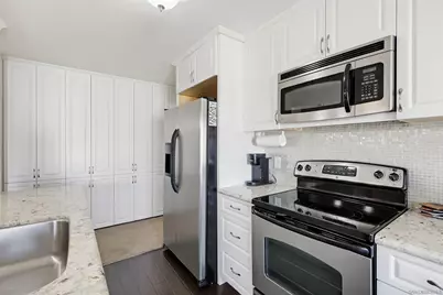  1235 Parker Place #2H, San Diego, CA 92109 - Photo 13