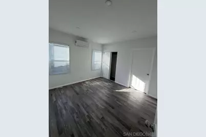  325 W 83rd St, Los Angeles, CA 90003 - Photo 7