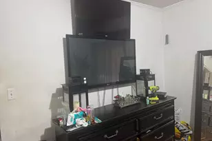 800 W 99th St, Los Angeles, CA 90044 - Photo 13