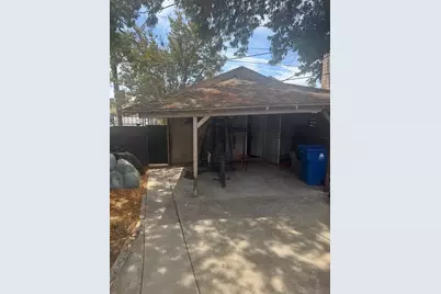  800 W 99th Street, Los Angeles, CA 90044 - Photo 21