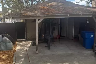 800 W 99th St, Los Angeles, CA 90044 - Photo 21