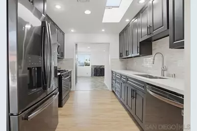  4231 Thomas St, Oceanside, CA 92056 - Photo 5