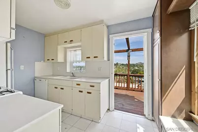  8230 Vista Dr, La Mesa, CA 91941 - Photo 7