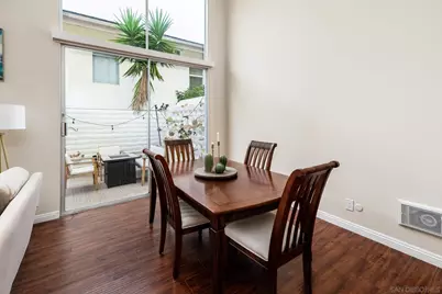 2544 Navarra Dr #4, Carlsbad, CA 92009 - Photo 5
