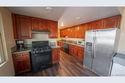  3214 Winlow St, San Diego, CA 92105 - Photo 3