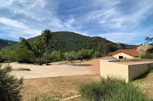 1394 Peutz Valley Rd, Alpine, CA 91901 - Photo 11