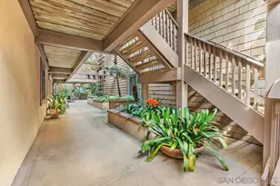 8870 Villa La Jolla Dr, La Jolla, CA 92037 - Photo 7