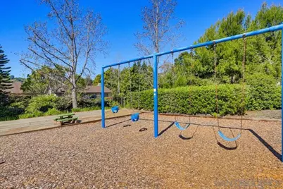  3041 Caminito Arenoso, San Diego, CA 92117 - Photo 43