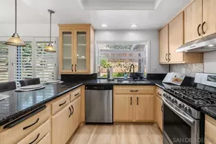 1095 Paseo Entrada, Chula Vista, CA 91910 - Photo 11