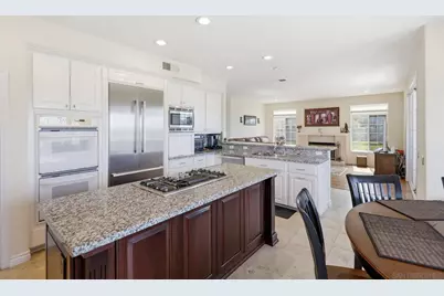  454 Acero Pl, Chula Vista, CA 91910 - Photo 17