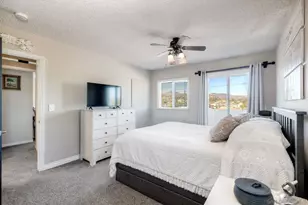 8653 Willow Terrace, Santee, CA 92071 - Photo 15