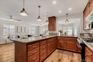 2552 Arnott St, San Diego, CA 92110 - Photo 5