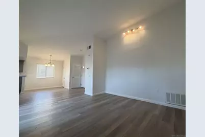  400 Sea Cliff #402, Oceanside, CA 92056 - Photo 3