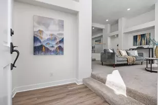 5125 Renaissance Ave, San Diego, CA 92122 - Photo 5