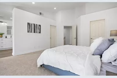  5125 Renaissance Ave #B, San Diego, CA 92122 - Photo 21