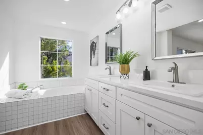  5125 Renaissance Ave #B, San Diego, CA 92122 - Photo 23