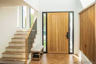 8433 Prestwick Dr, La Jolla, CA 92037 - Photo 5