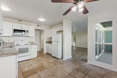  1811 E Grand Ave #105, San Diego, CA 92027 - Photo 3