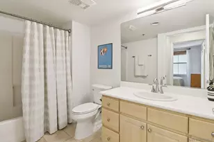 1970 Columbia St, San Diego, CA 92101 - Photo 17