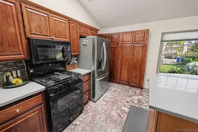  9939 Crestlane Court, Spring Valley, CA 91977 - Photo 13