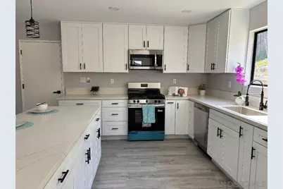  9211 Todos Santos Drive, Santee, CA 92071 - Photo 9