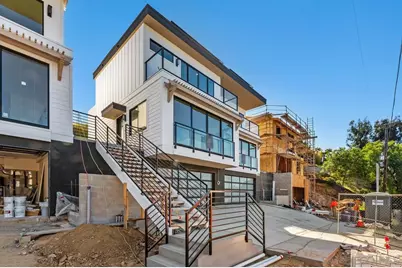  4811 Academy, Pacific Beach, CA 92109 - Photo 1