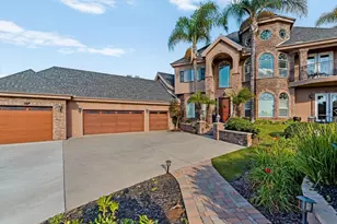 2270 Summit Dr, Escondido, CA 92025 - Photo 1
