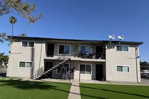 1718-24 Crofton Ln, Escondido, CA 92027 - Photo 3