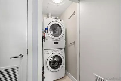  1325 Pacific Hwy #2206, San Diego, CA 92101 - Photo 55