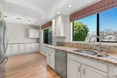  835 E Ave #B, Coronado, CA 92118 - Photo 13