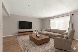 835 E Ave, Coronado, CA 92118 - Photo 5