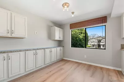  835 E Ave #B, Coronado, CA 92118 - Photo 15