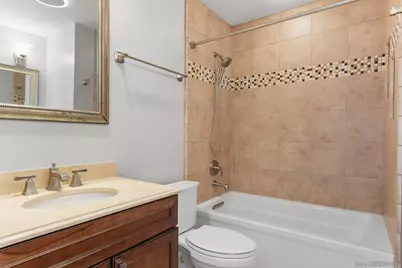  835 E Ave #B, Coronado, CA 92118 - Photo 29