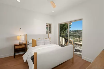  2483 Oxford Ave, Cardiff by the Sea, CA 92007 - Photo 29