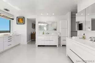 7215 El Fuerte St, Carlsbad, CA 92009 - Photo 23
