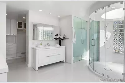  7215 El Fuerte St, Carlsbad, CA 92009 - Photo 21