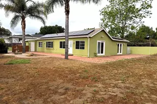 469 Lado De Loma Dr, Vista, CA 92083 - Photo 7