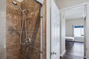 8324 Regents Rd, San Diego, CA 92122 - Photo 21