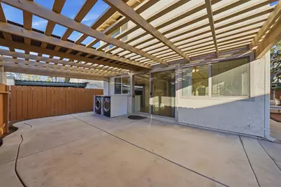  10741 Esmeraldas Dr, San Diego, CA 92124 - Photo 31