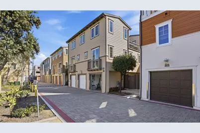  810 Santa Barbara Pl, San Diego, CA 92109 - Photo 25