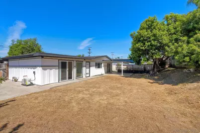  578 E. Indian Rock Rd, Vista, CA 92084 - Photo 15