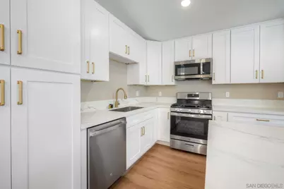 578 E. Indian Rock Rd, Vista, CA 92084 - Photo 5