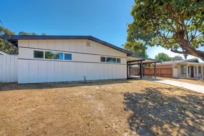  578 E. Indian Rock Rd, Vista, CA 92084 - Photo 1