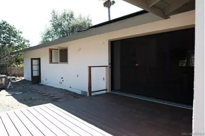  26327 N Broadway, Escondido, CA 92026 - Photo 25