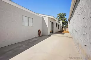 351 Gardenia Cir, Hemet, CA 92543 - Photo 15