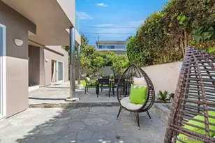 7911 El Paseo Grande, La Jolla, CA 92037 - Photo 3