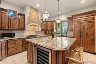 7964 Prospect Pl, La Jolla, CA 92037 - Photo 15