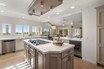  10776 Birch Bluff Ave, San Diego, CA 92131 - Photo 9