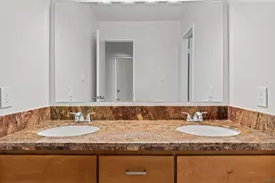 7595 Charmant, San Diego, CA 92122 - Photo 11